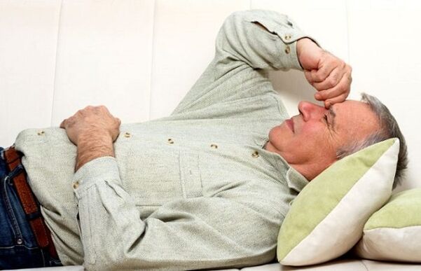 Dolore ai testicoli degli uomini dopo l'eccitazione